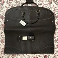 Porta abiti in pelle