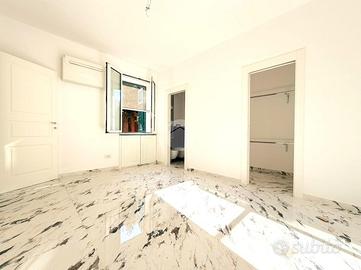 3 LOCALI A NAPOLI