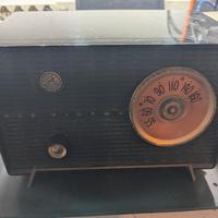 Radio a valvole RCA Victor