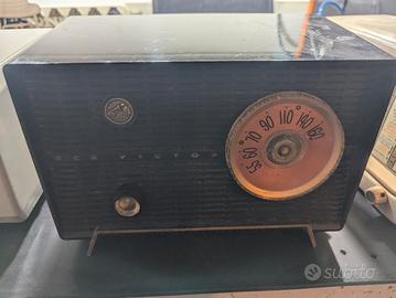 Radio a valvole RCA Victor