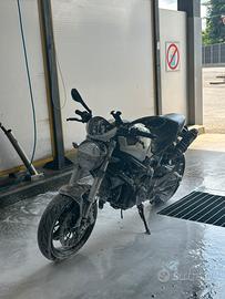 DUCATI Monster 696+