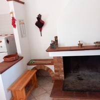Casa ristrutturata con terreno e garage