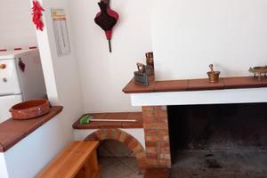 Casa ristrutturata con terreno e garage