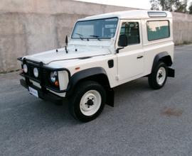 Land Rover Defender 90 2.5 TDI TURBO
