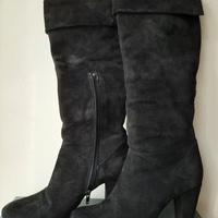 stivali neri vera pelle scamosciata Progetto