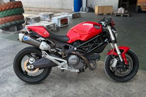 Ducati Monster 696+ ABS depo A2