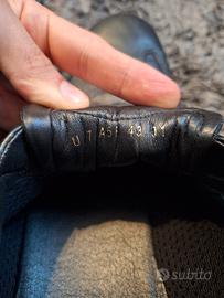 scarpe in pelle nera modello Geox Symbol