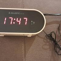 Radio sveglia e orario a led rossi Majestic RS135