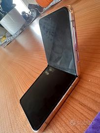 Samsung Galaxy Z Flip3