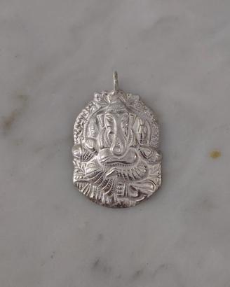 Ciondolo in argento di Ganesha