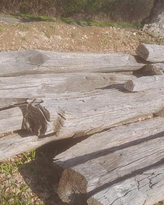Travi antiche in legno