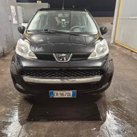Pegeout 107 modello 1.0 plaisir