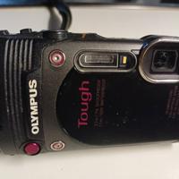 macchina fotografica impermeabile olimpus