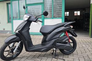 Piaggio Liberty 50 S 2023 13.500 km.