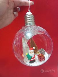 palla di natale con lucine 