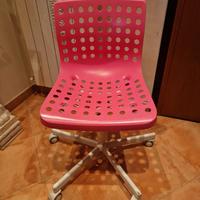 Sedia scrivania rosa con rotelle IKEA