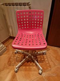 Sedia scrivania rosa con rotelle IKEA