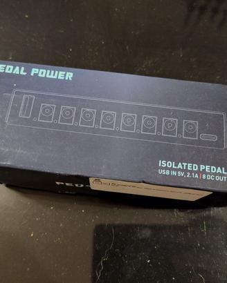 Alimentatore per chitarra 8 uscite isolate pedali