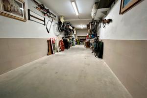 Grande Garage box perfetto (per due autovetture)