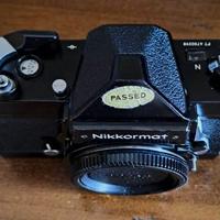 fotocamera nikon nikkormat FT 4 N nera