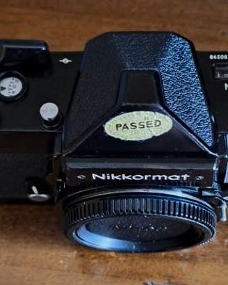 fotocamera nikon nikkormat FT 4 N nera