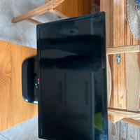 TV LG 24” nera – perfettamente funzionante
