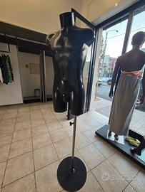 busto manichino uomo