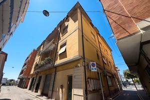 O ccasione centro: ampio e divisibile per due