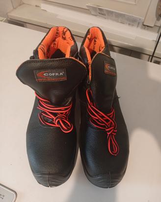 scarpe dì lavoro nouvo dentro scatola 43 /44