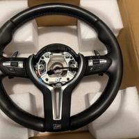 Volante BMW MSport con palette cambio