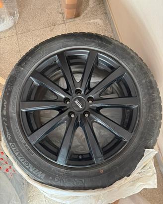 Cerchi in lega Platin 18 pollici + gomme Nexen