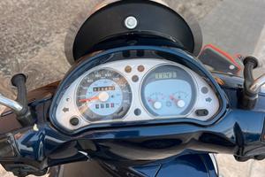 Piaggio Beverly 400