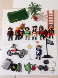 Playmobil personaggi con divisa e accessori 🏇👮♂