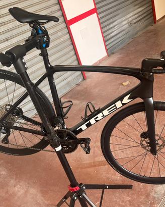 Bici da strada in carbonio Trek emomda sl7