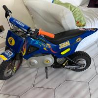 Minimoto cross  marca Yamaha elettrica 24v 500w