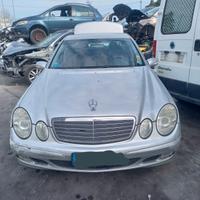 Ricambi Mercedes e200 anno 2004