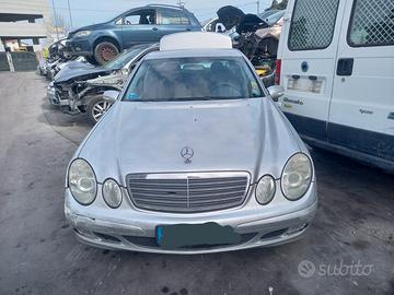 Ricambi Mercedes e200 anno 2004