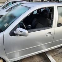 VOLKSWAGEN BORA 2004 - PORTA ANTERIORE SINISTRO