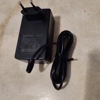alimentatore 12v 2a