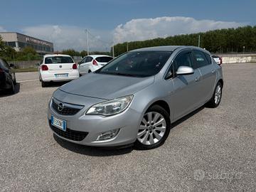 Opel Astra 1.7 CDTI 110CV 5 porte Cosmo