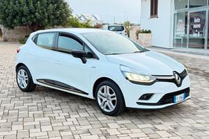Renault Clio dCi 8V 75 CV 5 porte Moschino Life