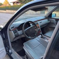 Mercedes-Benz Classe E 220 CDI Avantgarde 1999