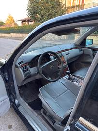 Mercedes-Benz Classe E 220 CDI Avantgarde 1999
