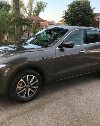 Maserati Levante Granlusso V6 Diesel AWD 250 Cv. F