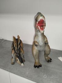 Dinosauri in gomma