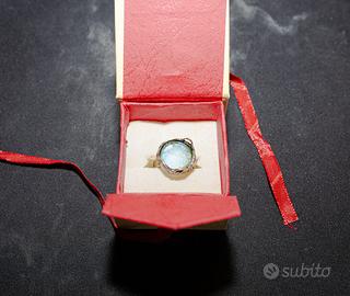 Anello in argento con vetro della Terra Santa