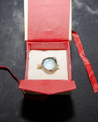 Anello in argento con vetro della Terra Santa