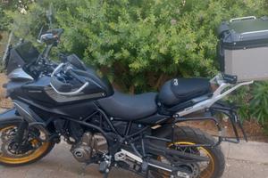 QJ Motors 700