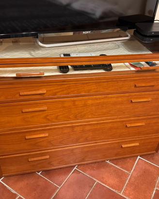 Cssettiera in legno con espositore in vetro