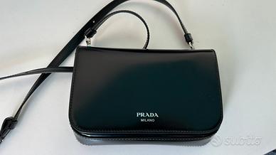 Borsa Prada Pelle Spazzolata Nuova con Scontrino